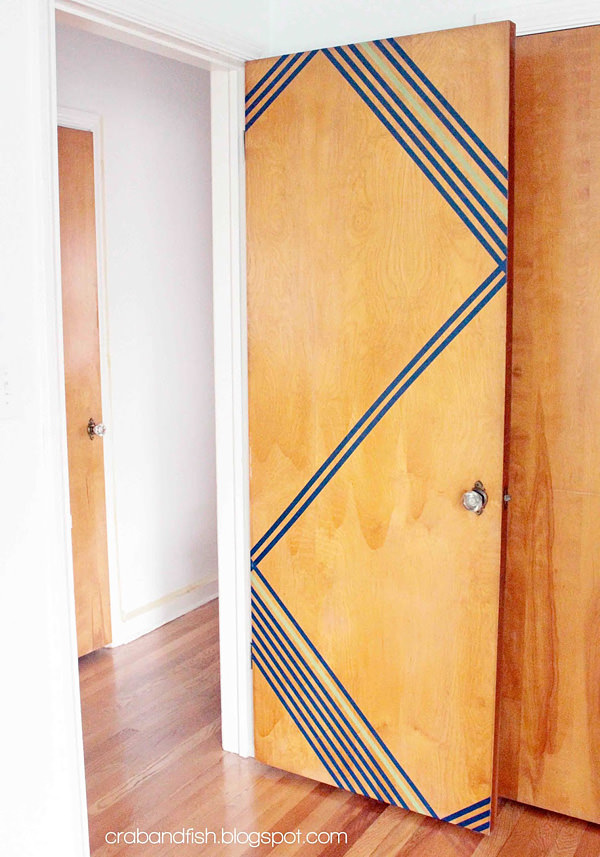 GEOMETRIC WALL DIY USING WASHI TAPE!!