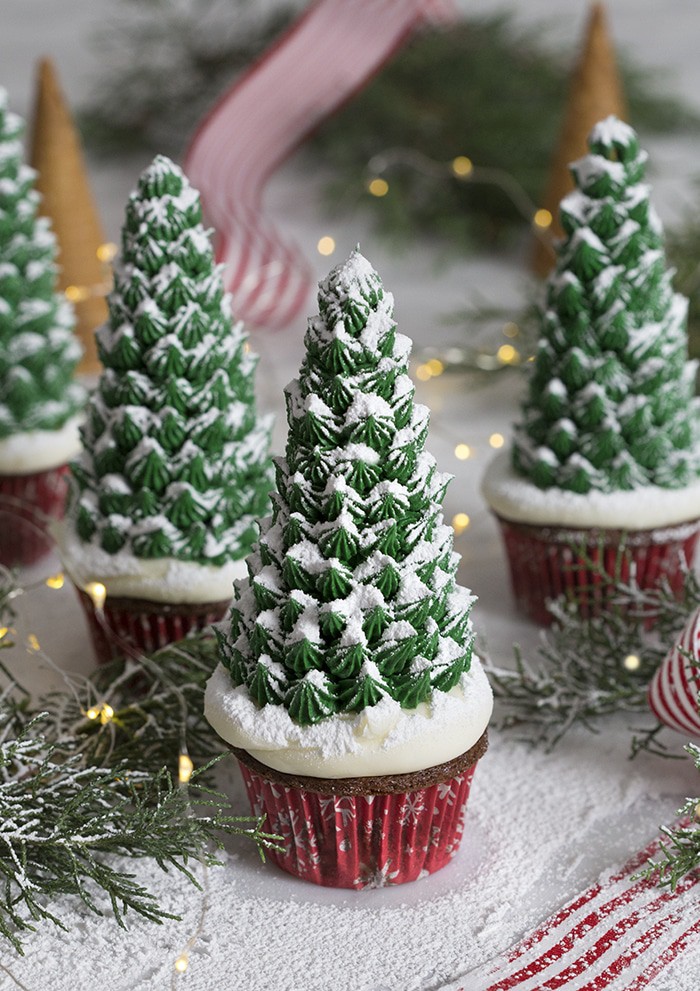 Easy & Awesome Christmas Tree Cakes, Cupcakes and Cookie Recipes • OhMeOhMy  Blog